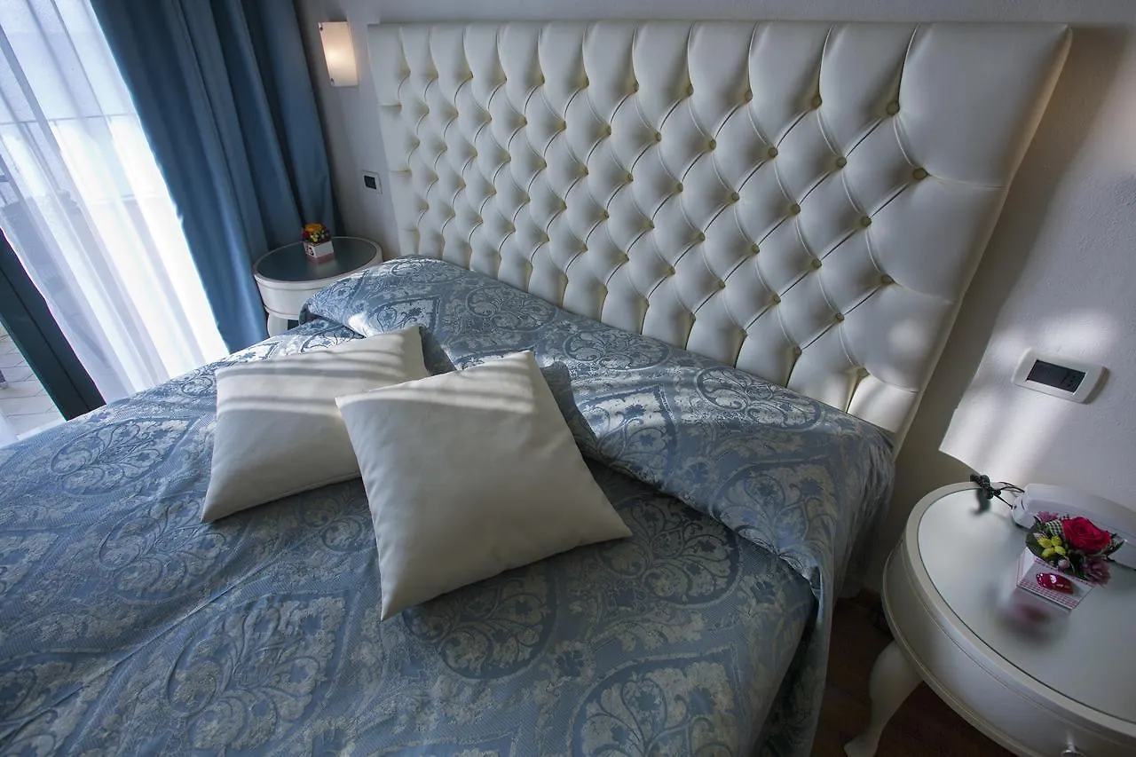 Hotel La Rondine Sirmione