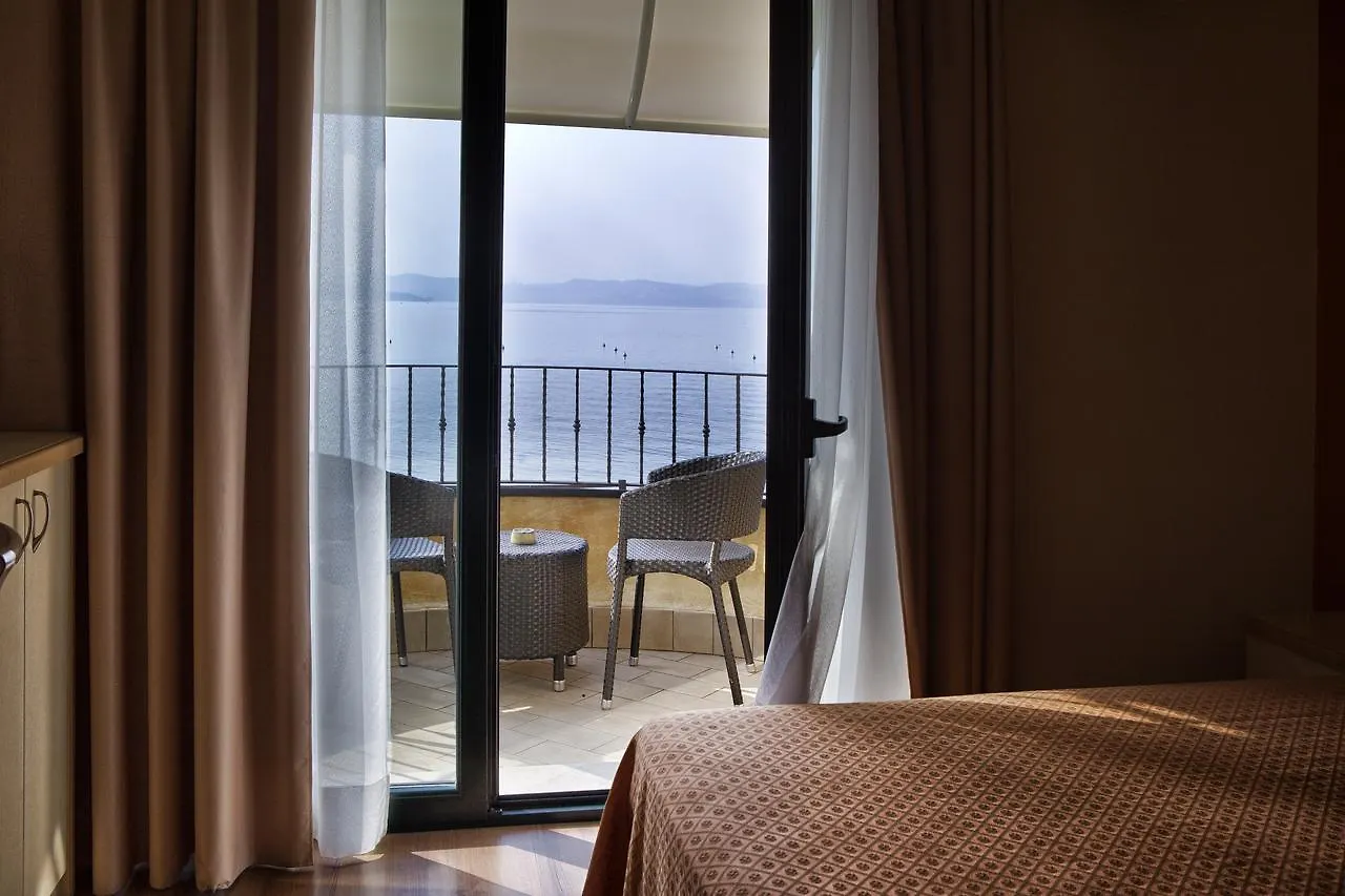 Hotel La Rondine Sirmione