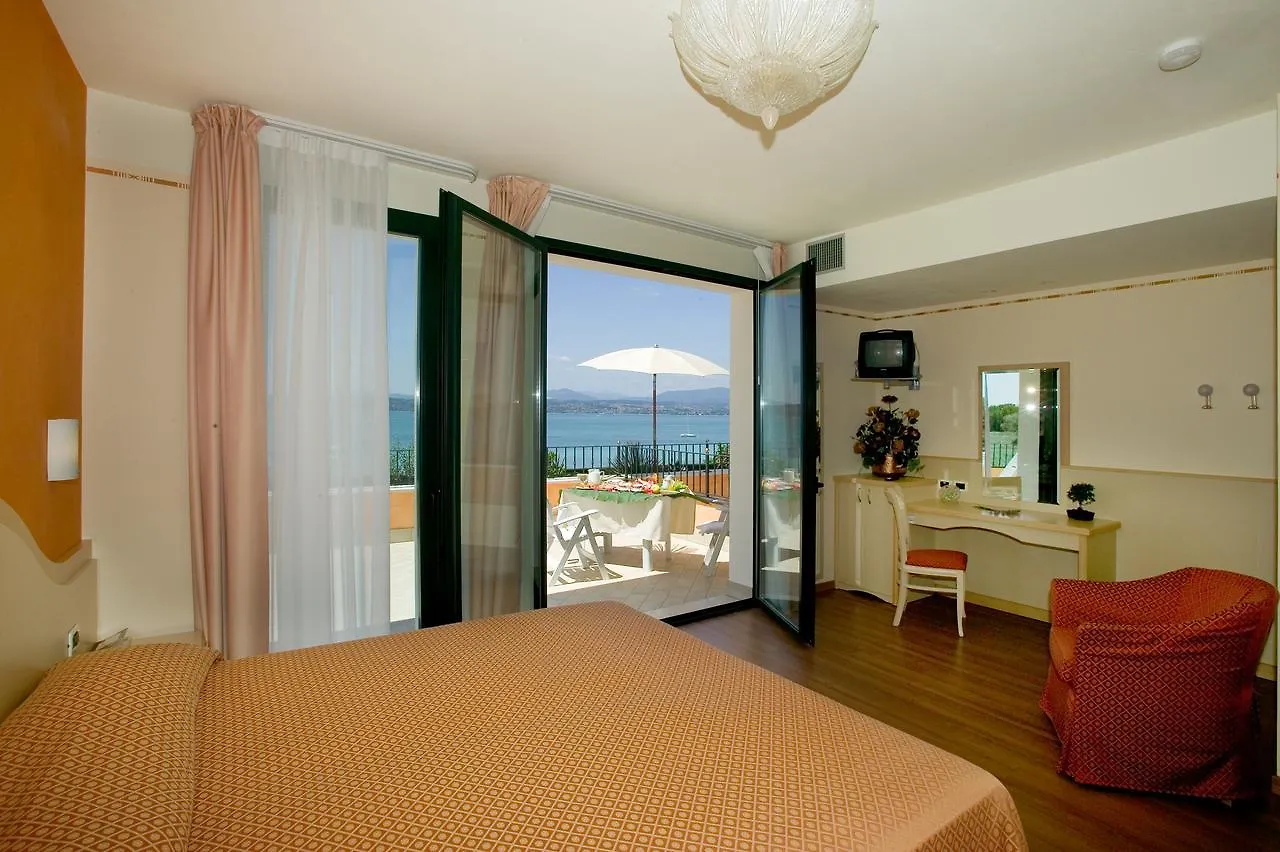 Hotel La Rondine Sirmione