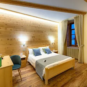 Bed & Breakfast Antica Residenza Centro Storico, Tirano