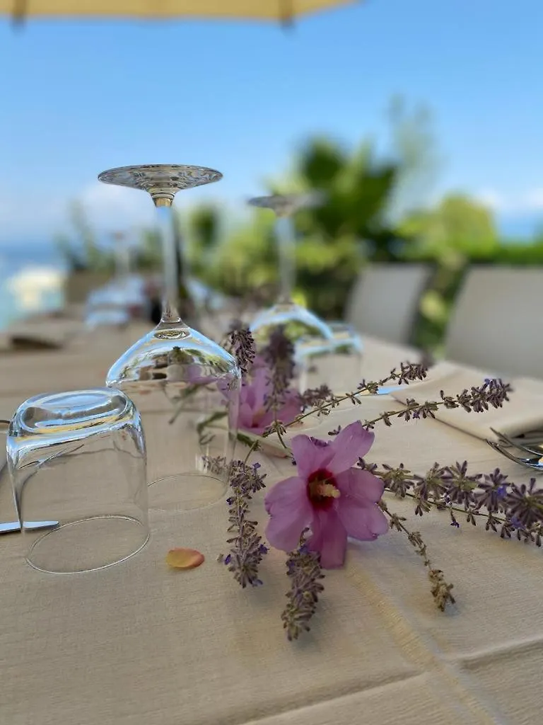 Hotel La Rondine Sirmione 3*,  Itálie