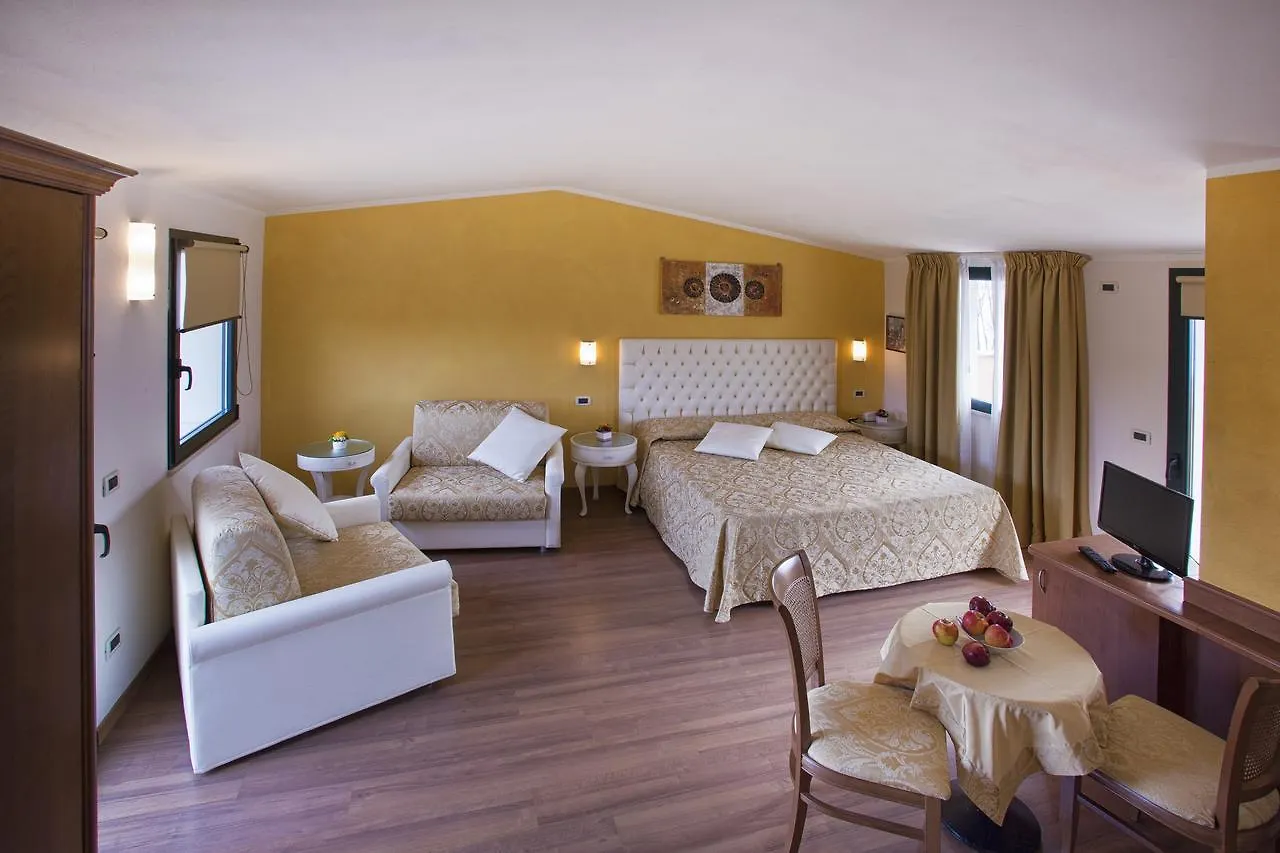 Hotel La Rondine Sirmione