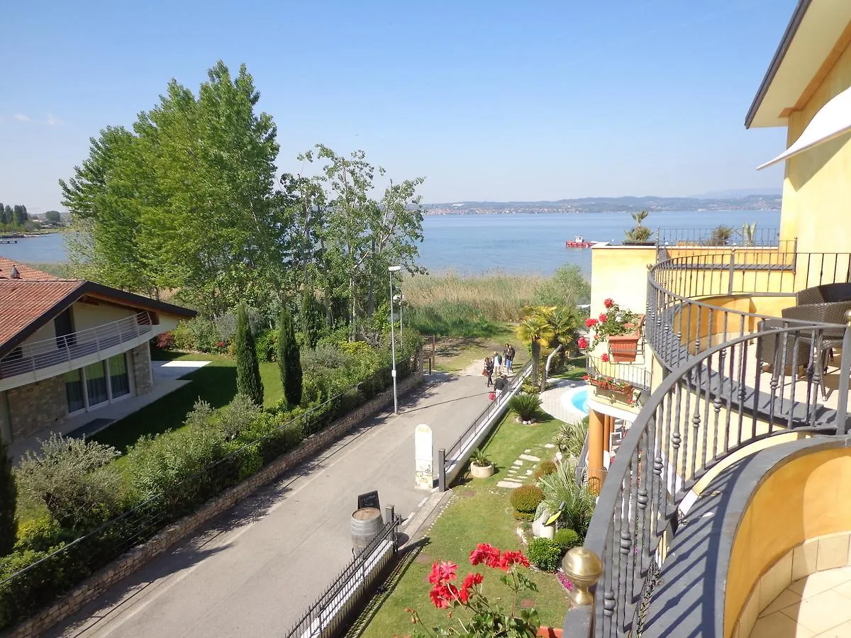 Hotel La Rondine Sirmione Itálie
