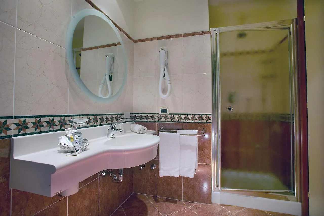 Hotel La Rondine Sirmione
