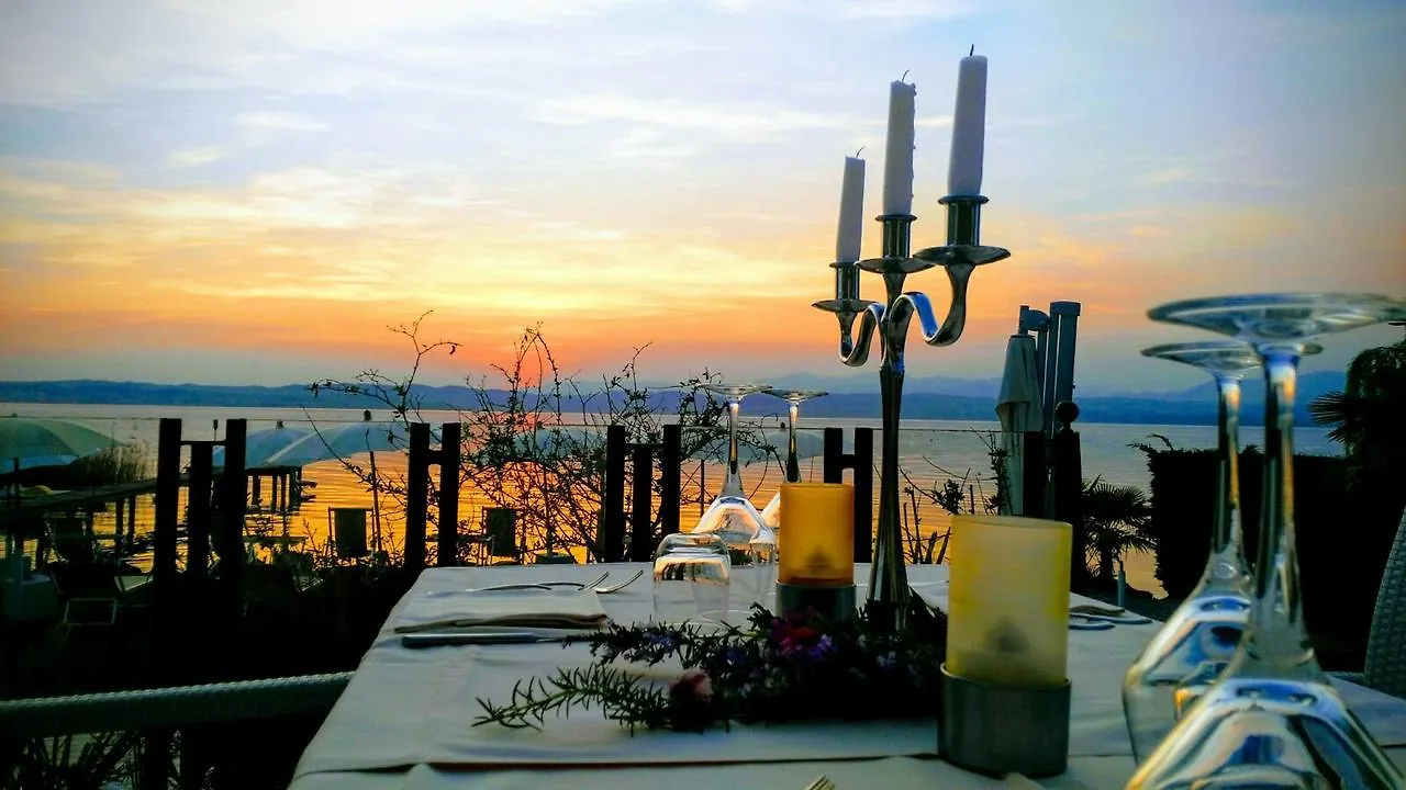 Hotel La Rondine Sirmione Itálie